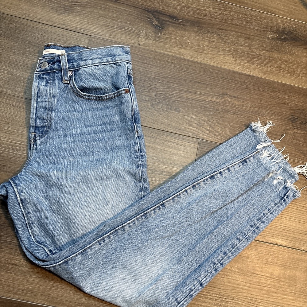 Levi's High Rise Button Fly Wedgie Icon Straight Fit Raw Hem Denim Jeans 27x27